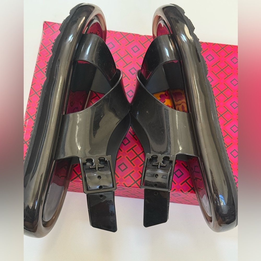 Tory Burch Crisscross Bubble Jelly Sandals Black Size 8 (New) - Picture 3 of 8